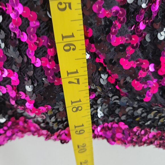 Vintage Lilli Diamond Sequin Cropped Top (Pink/Black) - Picture 7 of 7
